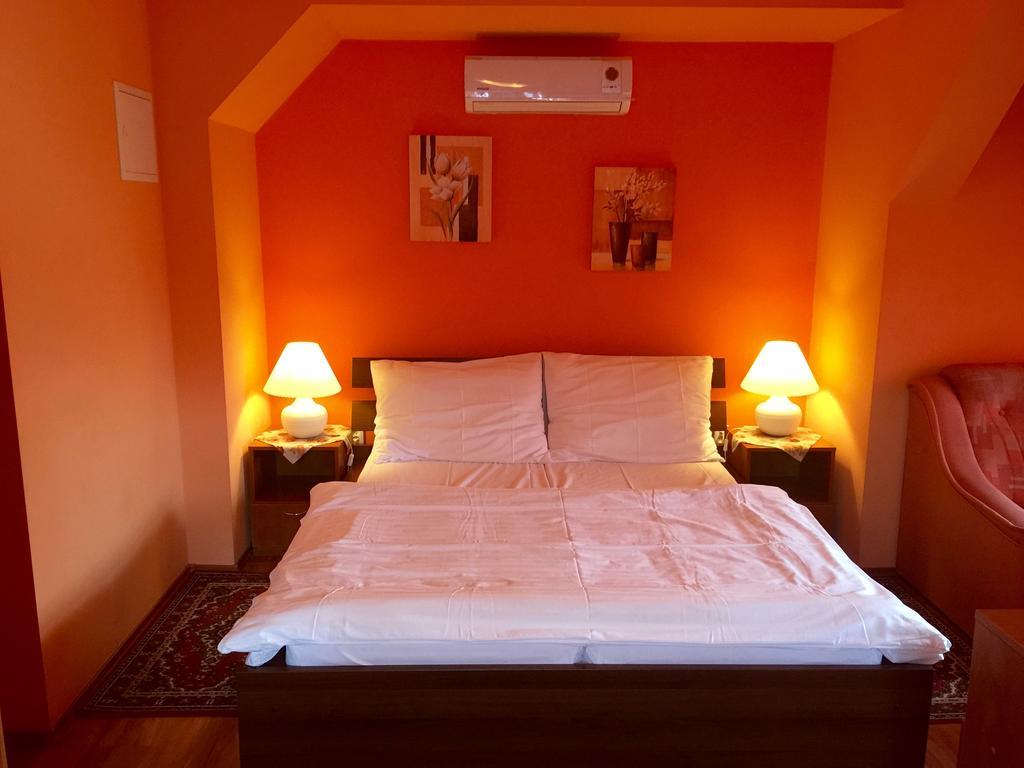 Penzion U Golema Blansko Chambre photo